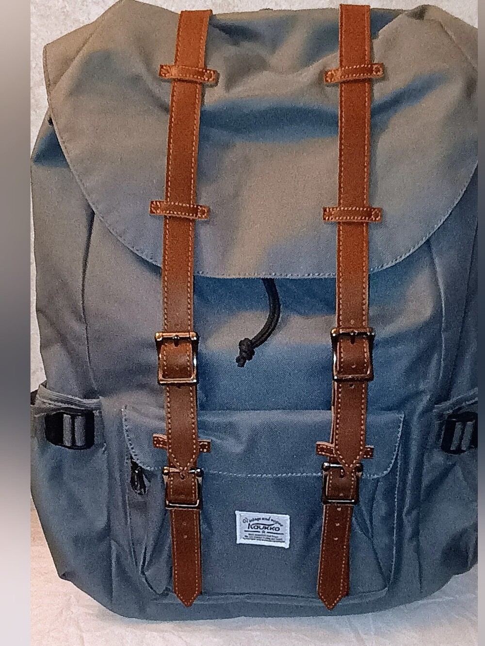 Kourko Men's Gray Backpack with Brown Leather Straps